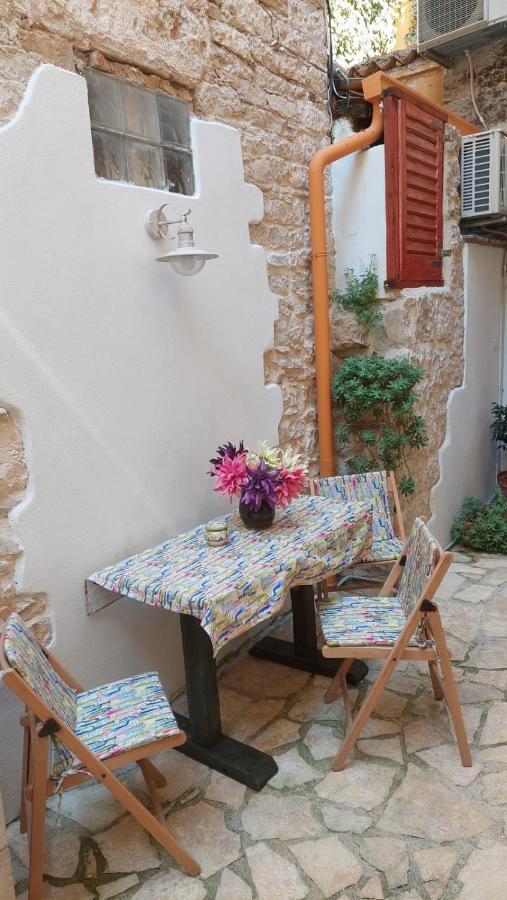 Studio With Garden In Rovinj Exterior photo