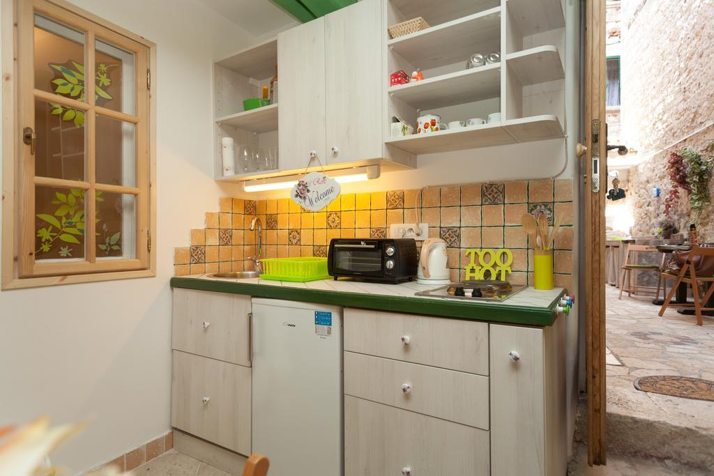 Studio With Garden In Rovinj Exterior photo